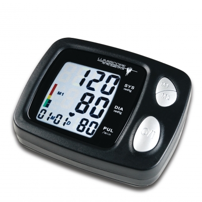 How do you configure time and date on a Lumiscope blood pressure monitor?