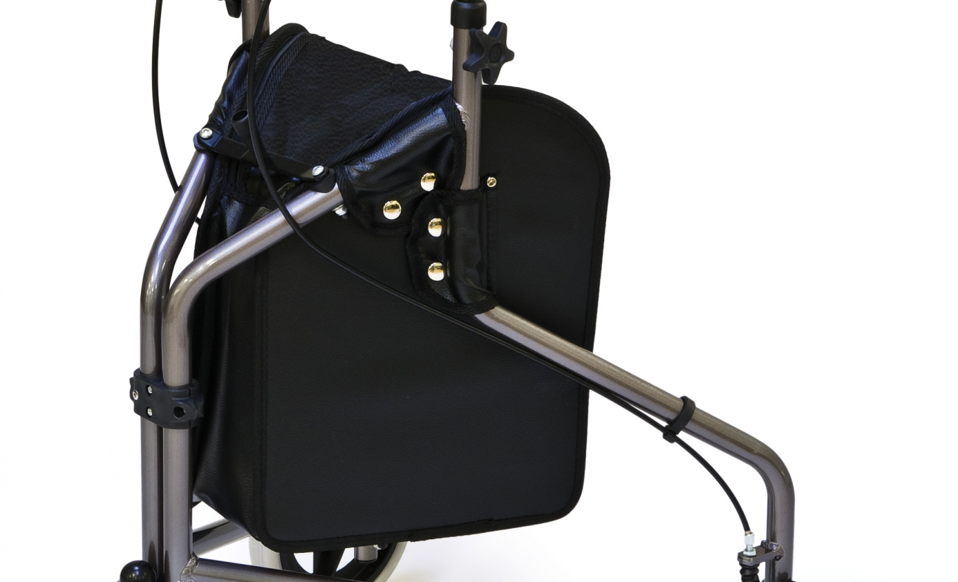 Can the 609201 pouch be used with a 3 wheel drive walker?