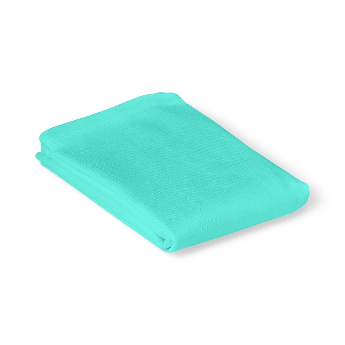 Do Medline towels offer thickness, reusability, and lint-free use?